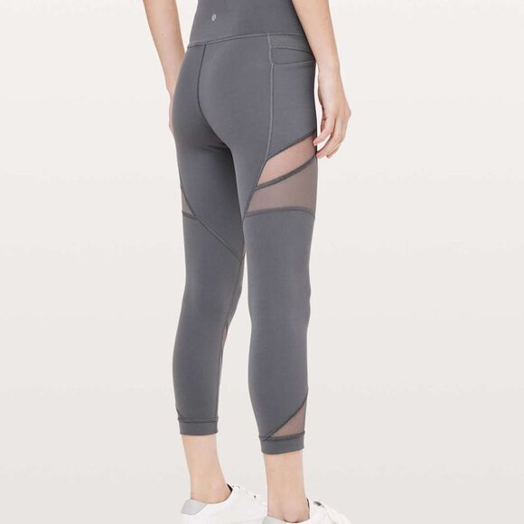Lululemon Mesh In Motion Crop 23"Inseam Titanium Size 4 Athletic - Picture 2 of 8